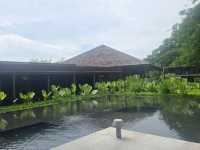ANdAZ พัทยา โรงแรมในสวน ริมทะเล