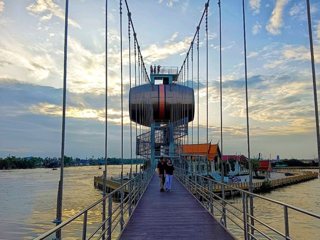 สะพานแขวนวัดใหญ่ สมุทรสงคราม สะพานแขวนวัดใหญ่ สมุทรสงคราม