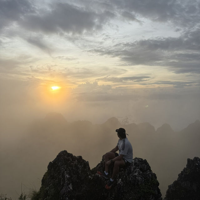 Osmeña Peak in Cebu ⛰️