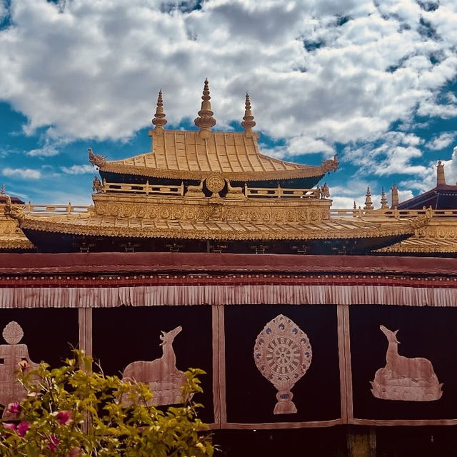 🕌 Jokhang Monastery: The Spiritual Heartbeat of Tibet – Your Ultimate Pilgrimage Guide 🕌 Jokhang Monastery: The Spiritual Heartbeat of Tibet – Your Ultimate Pilgrimage Guide