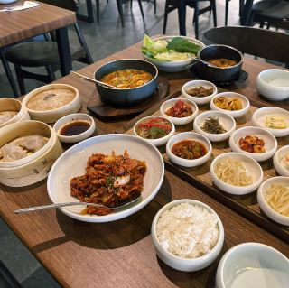 A Taste of Home Far Away: Korean Cuisine at Paldo