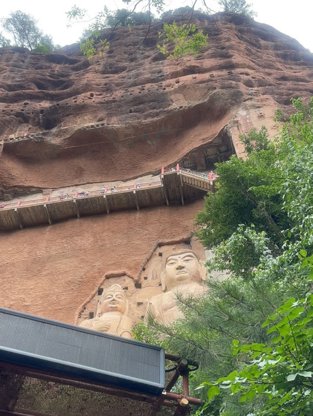 ⛰️ Buddhist Art in the Cliffs — Maijishan Grottoes (麦积山石窟) ⛰️ Buddhist Art in the Cliffs — Maijishan Grottoes (麦积山石窟)
