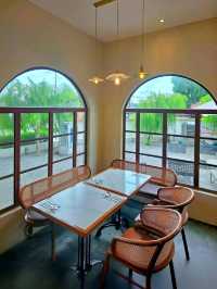 Johor Bahru Guide: Nimmies Pastry Café – A Charming Spot with Signature Flavours & Unique Ambience!