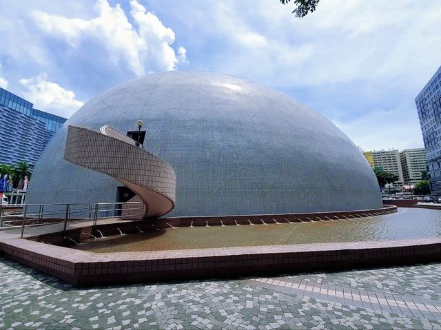 Exploring the Hong Kong Space Museum