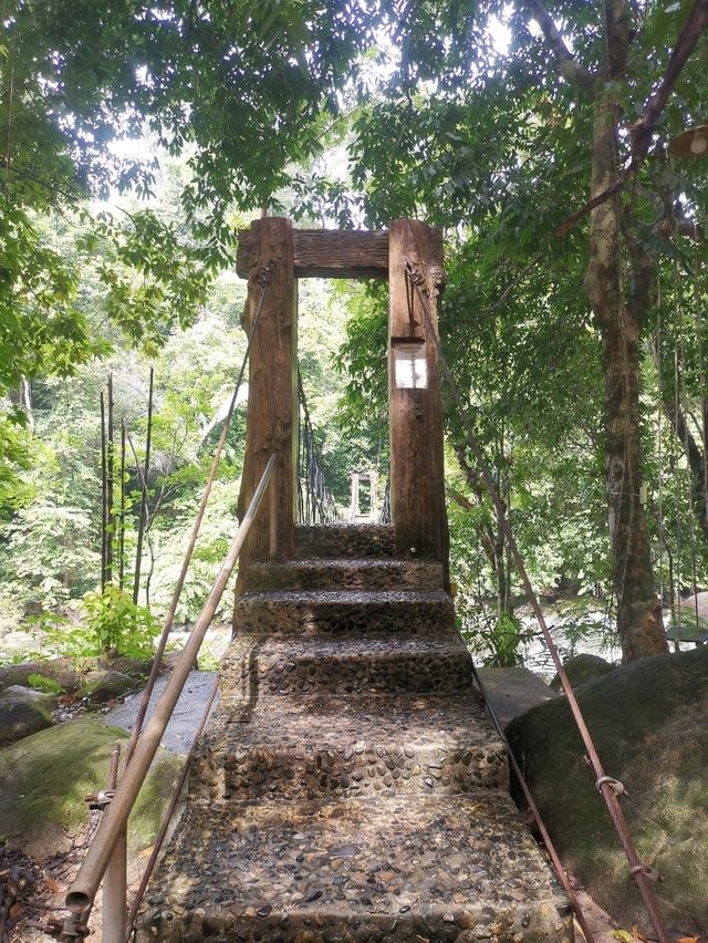 วัดเขาบรรจบ อ.มะขาม จ.จันทบุรี