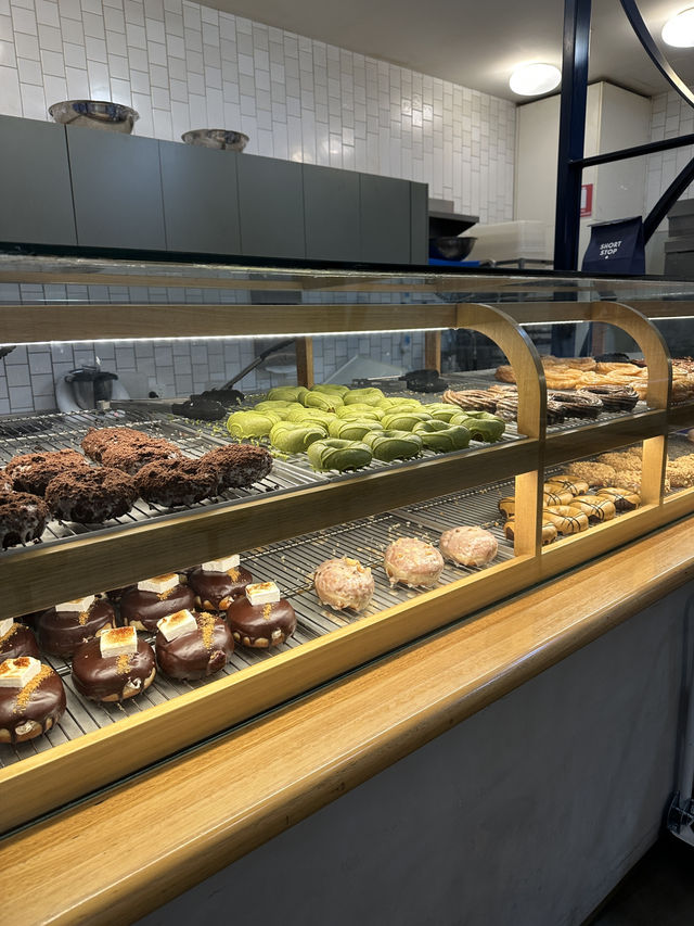 Shortstop Coffee & Donuts ที่เมลเบิร์น