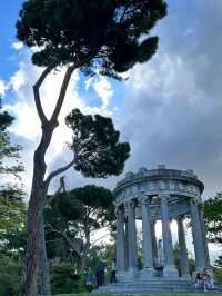 Revolving Around the Beauty of Architecture: Eyes on Spain 