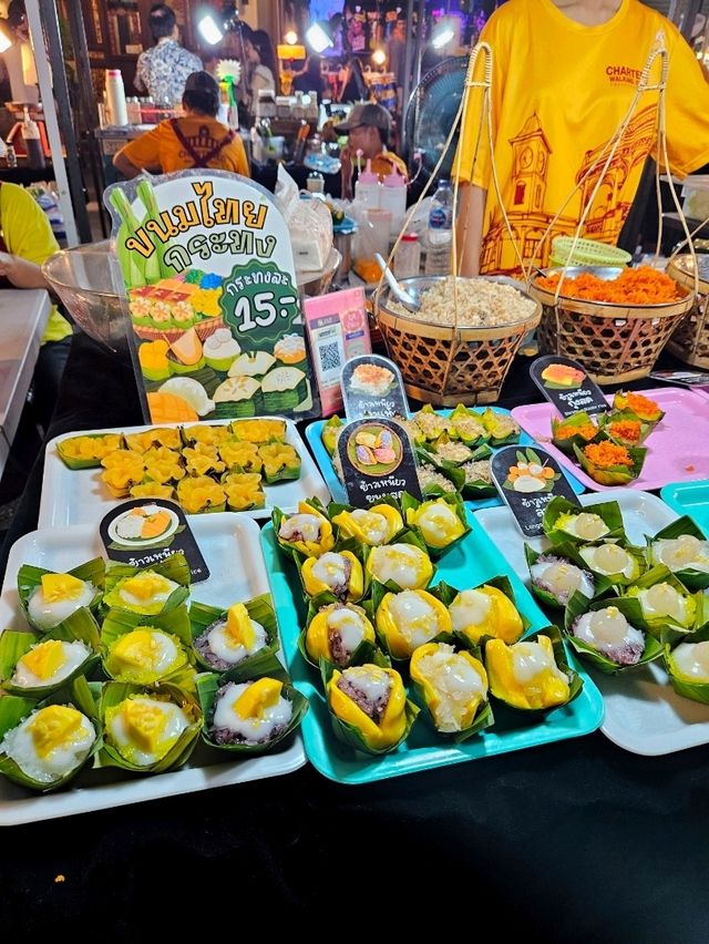 Phuket Old Town – Heritage Vibes, Street Art & Night Market Fun