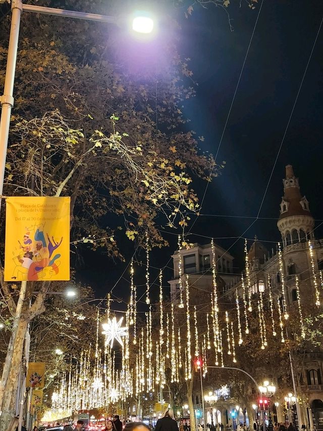 Getting lost in the magic of Barcelona’s streets. 🌆✨