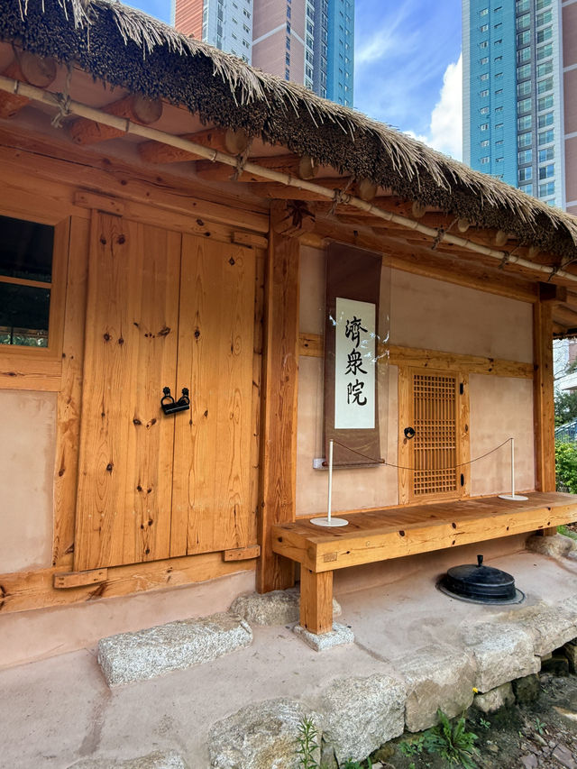 大邱｜青蘿坡90階樓梯是三一運動聖地 現代胡同看近代史