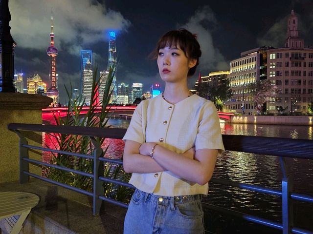 晚上走到北外灘 人少又好拍! 晚上走到北外灘 人少又好拍!