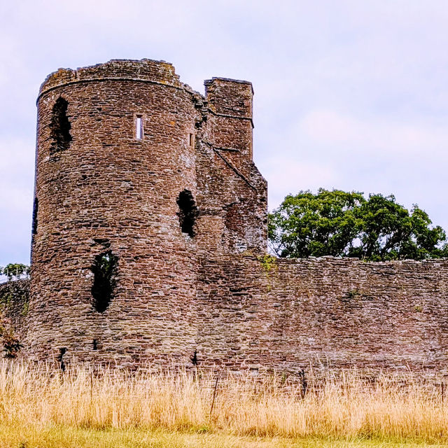 Solo in the Silent Marches: Grosmont Castle