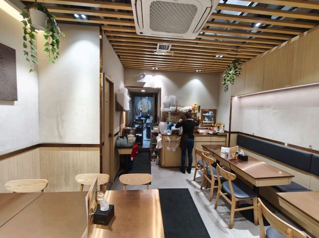 【雞爺海南雞】系吃海南鷄之專門店,響遍全城！