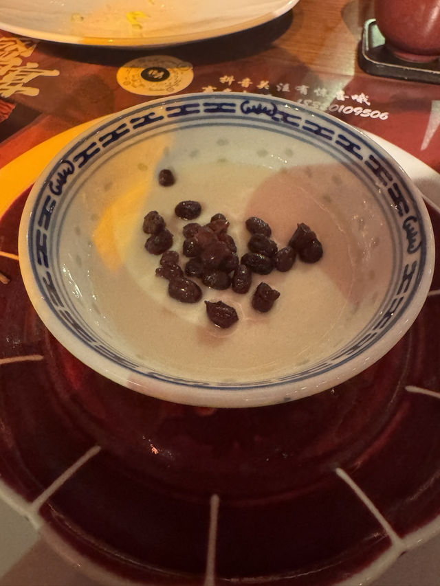 Foshan’s Regal Tshow: Imperial Feast + Costumes + Live Performances 👑🍽️ Foshan’s Regal Tshow: Imperial Feast + Costumes + Live Performances 👑🍽️