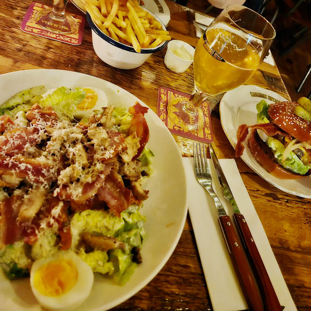 🍖 The Late-Night Lair of the Carnivore King 🍖 The Late-Night Lair of the Carnivore King