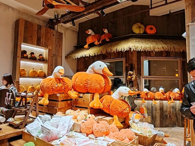 Pumpkin Kitchen: Sweetness and Warmth in Autumn
