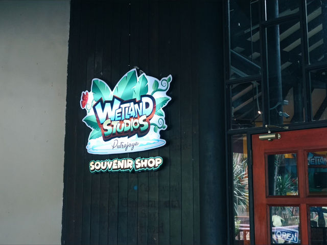 Bringing Nature Home: Unique Souvenirs from Wetland Studios Putrajaya Bringing Nature Home: Unique Souvenirs from Wetland Studios Putrajaya