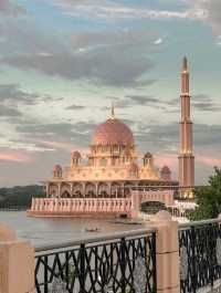 pink mosque