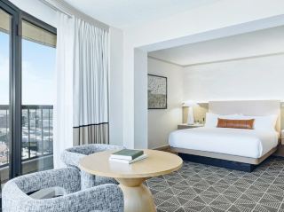 #travelwithfootball 

Checking into Irving? Let me put you onto a stay that fuses serious comfort with location wins 🏨✨: Omni Las Colinas Hotel! From the moment you arrive at 221 Las Colinas Blvd E, you'll feel those welcoming vibes—this spot is perfectly perched near live music hotspots, great local eats, and all the Las Colinas action, making it a go-to base for Dallas/Fort Worth explorers.

Top Highlights:
· The *pool area* is a total scene, perfect for both lounging and IG snaps. Don't miss complimentary wine during Happy Hour by the water—major bonus!
· Mornings are sorted with an *exceptional breakfast* spread. There’s a little something for everyone, so refuel before you head out.
· Pamper alert: Don’t skip the *on-site spa* for a deep unwind session.
· The *staff here are so attentive*—from valet to front desk, service is stellar (even when it's busy!). Feels like everyone’s priority is turning your stay into a highlight reel.

Pro Tips:
· Safety and organization are on point, which means you can relax as you explore the neighborhood.
· Planning nights out? You’re walking distance to tons of events and venues.

Getting Around:
Ride-sharing and local taxis are super reliable here, and the hotel’s central spot means you can even stroll to several attractions. If you’re going into Dallas or Fort Worth proper, short rideshare trips do the trick!

Quick Eats:
Don’t sleep on the hotel dining for a laidback dinner, but do save time for local restaurants—there’s so much to sample in walking distance.

Happy travels in Irving!
#IrvingTX  #HotelLife  #DallasFortWorth  #LasColinas  #tripdotcom 