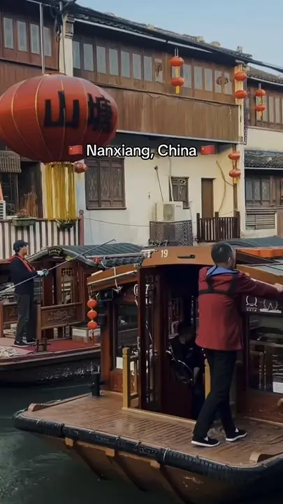 Sightseeing Boat Tours in Shanghai