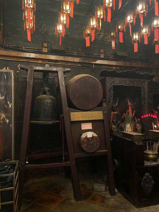 One of Hong Kong’s most famous urban temples⛩️