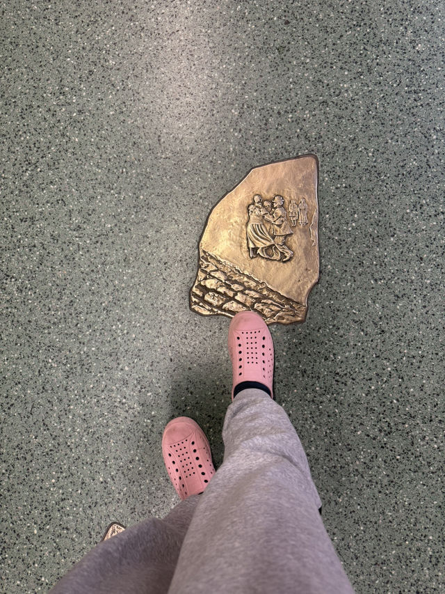 卡加利✈️機場的裝置藝術
