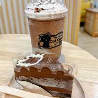 Cat cafe' คาเฟ่แมวยะลา 