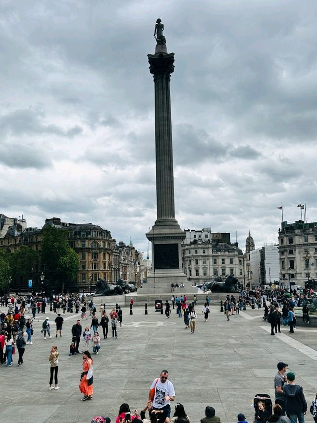 A Must See Square in London 🏴󠁧󠁢󠁥󠁮󠁧󠁿