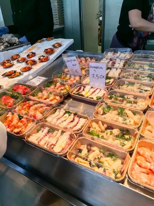 波圖新古典市場食食食，記住星期日休息