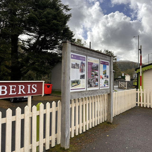 Discover Scenic Splendor on the Llanberis Lake Railway: A Family-Friendly Adventure!”