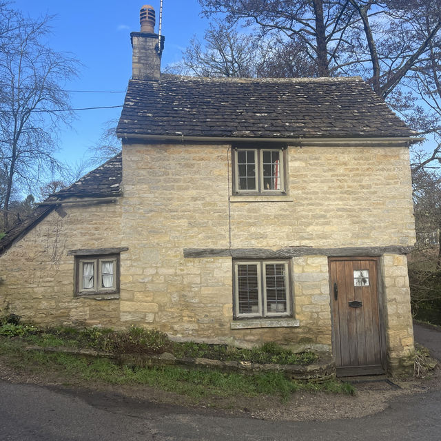 Admiring Arlington Row
