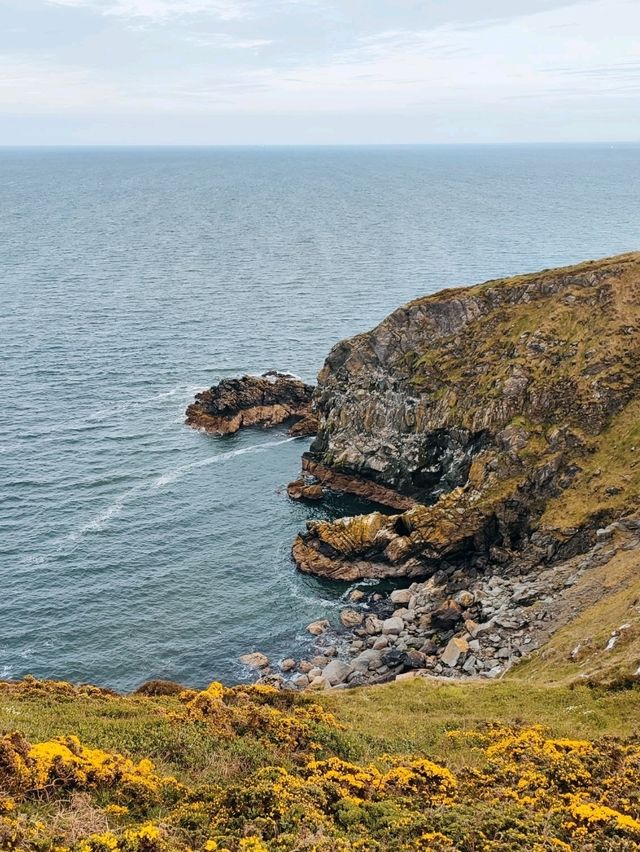 Explore the Majestic Cliffs of Dublin, Ireland: A Breathtaking Escape