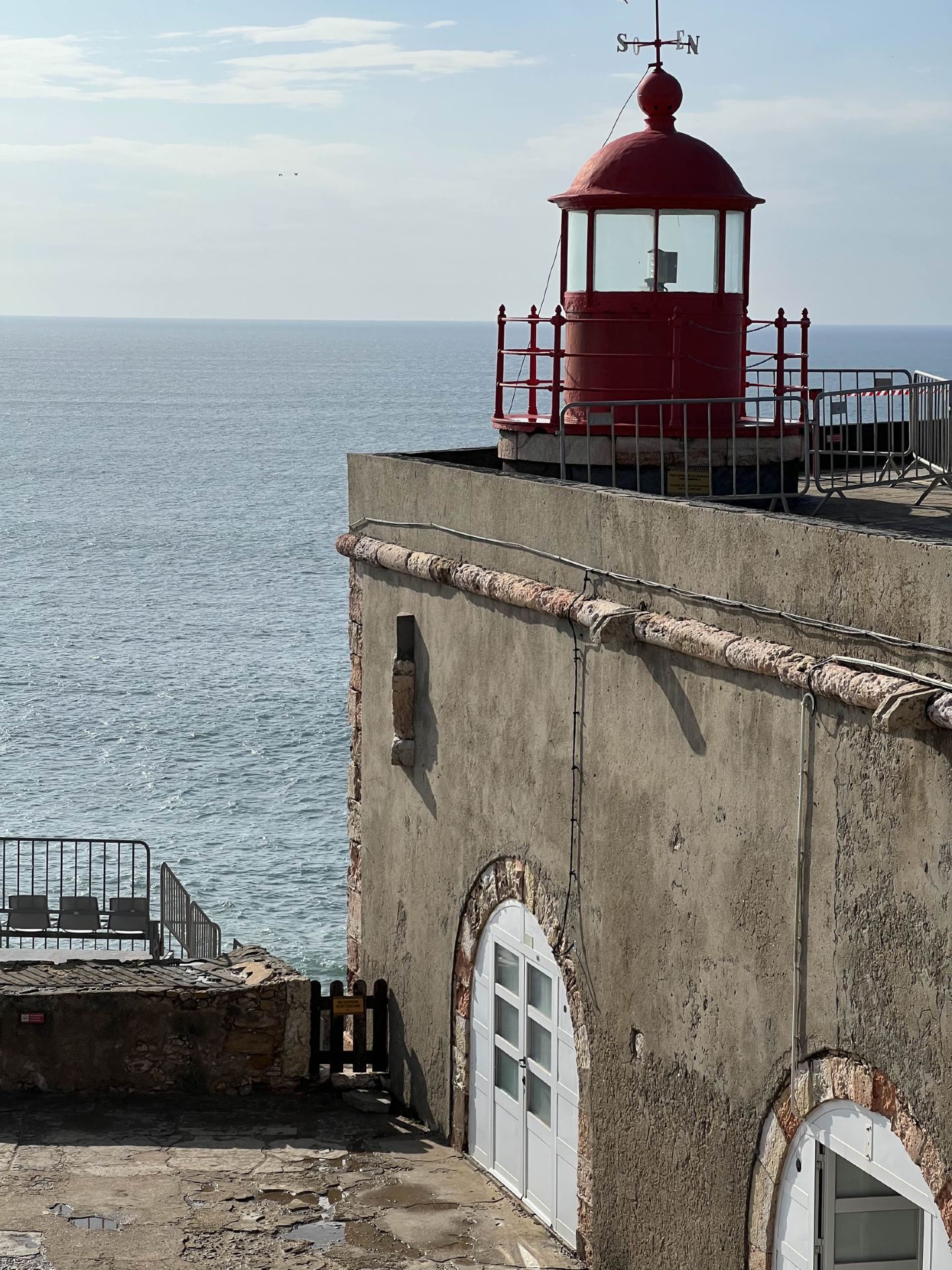 🇵🇹 Nazaré, thiên đường lướt sóng lớn nổi tiếng nhất thế giới!
