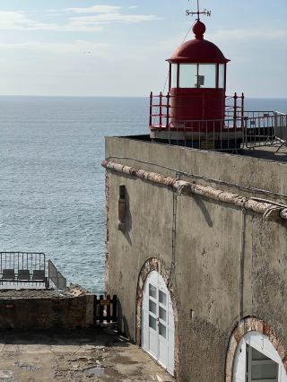 🇵🇹 Nazaré, thiên đường lướt sóng lớn nổi tiếng nhất thế giới!