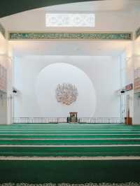 The Timeless Elegance of Masjid Al-Fath 🌙