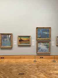 🏛️ Cardiff’s Cultural Gem: The National Museum Alive 🎨  