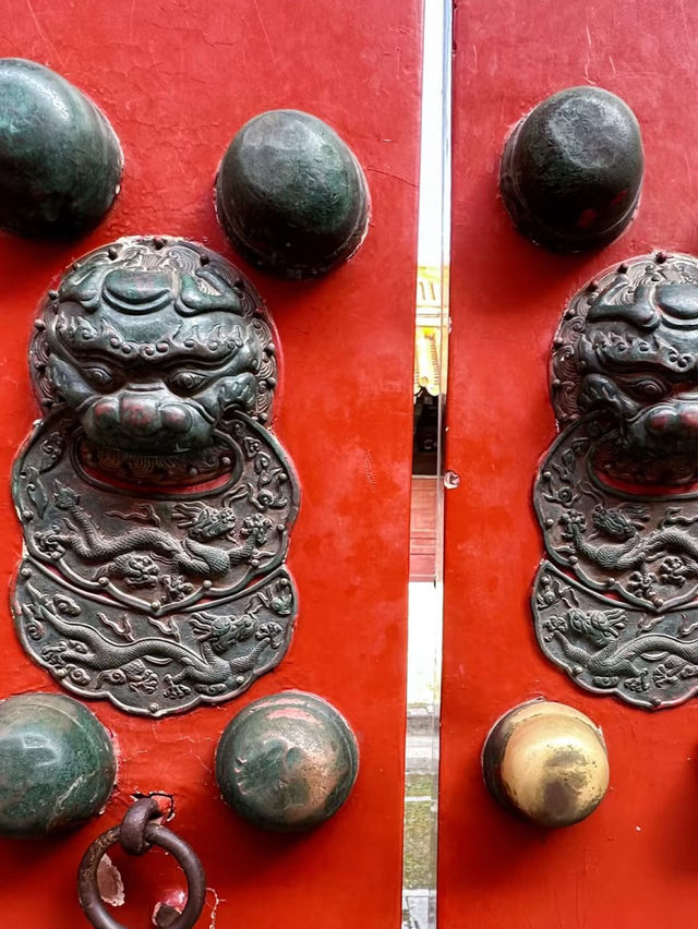 Walking with Emperors — A Day in the Forbidden City