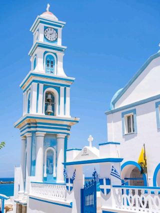 🌬️ 속삭이는 섬 – 그리스 카소스