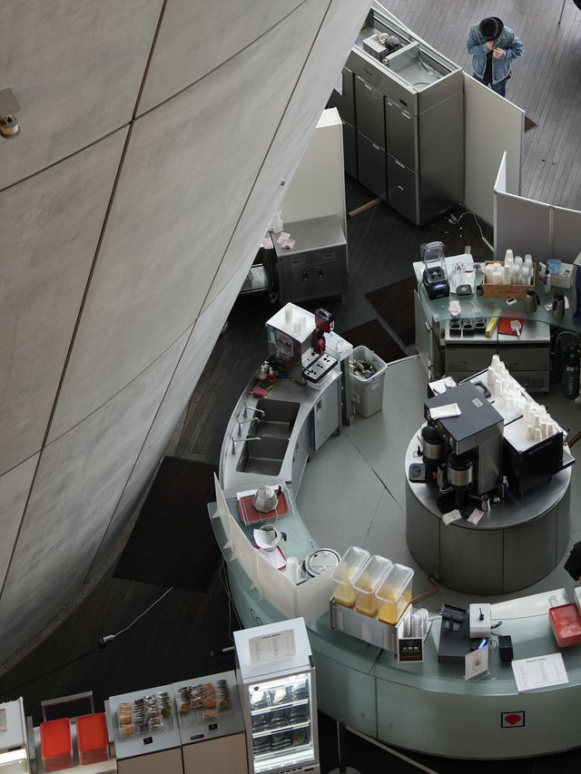 Tokyo | Must visit free art centre in Tokyo 
