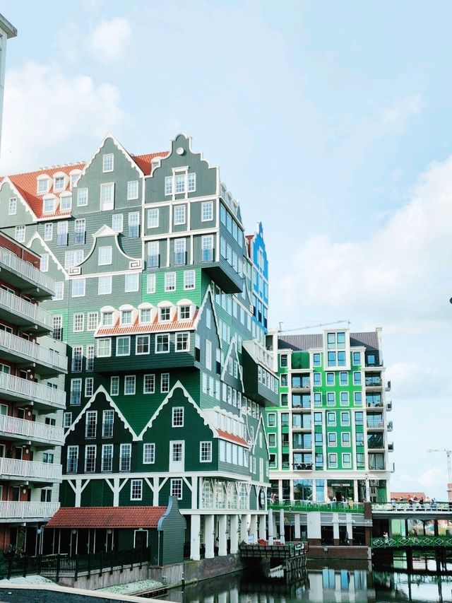 Colourful ROTTERDAM