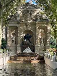 ๐ Latin Quarter Paris: Must-Dos & Halloween Spooks! ๐ป
