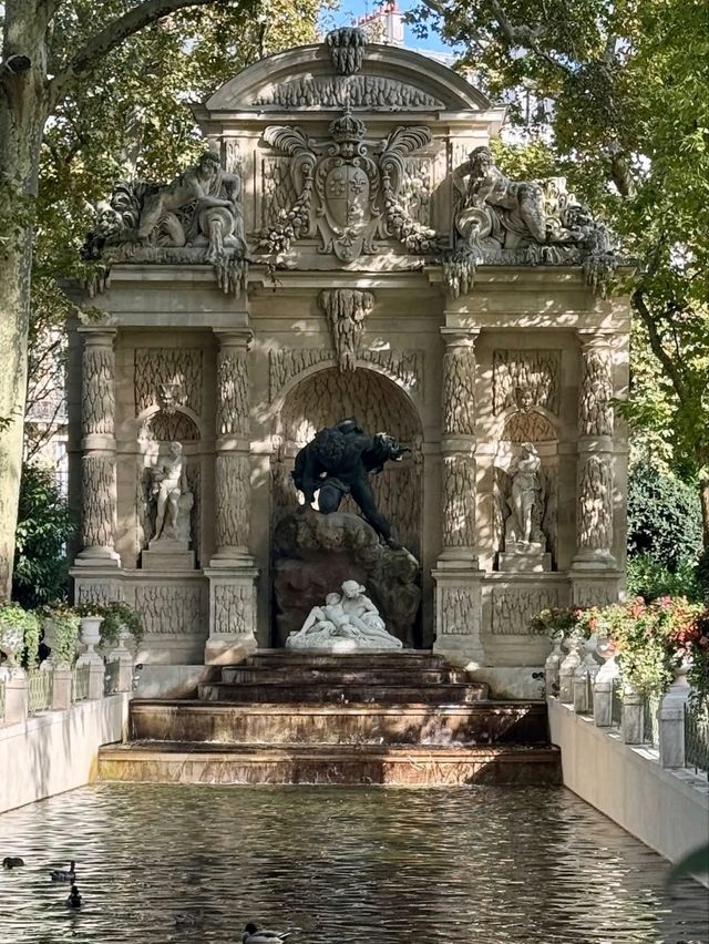 ๐ Latin Quarter Paris: Must-Dos & Halloween Spooks! ๐ป ๐ Latin Quarter Paris: Must-Dos & Halloween Spooks! ๐ป