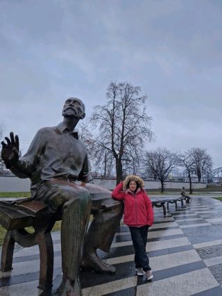兩本雷尼斯和圖書館