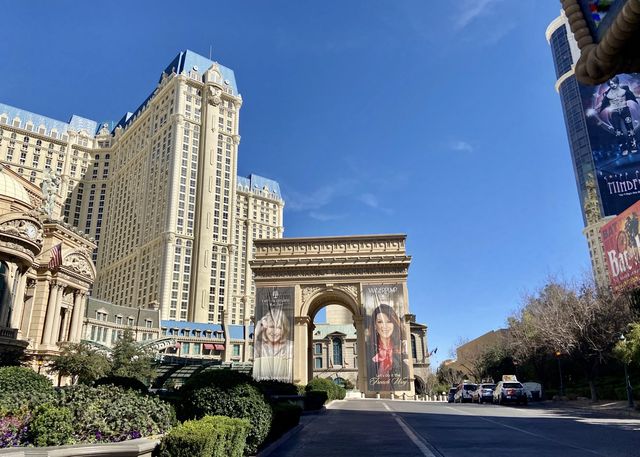 Walk along the Las Vegas Boulevard.