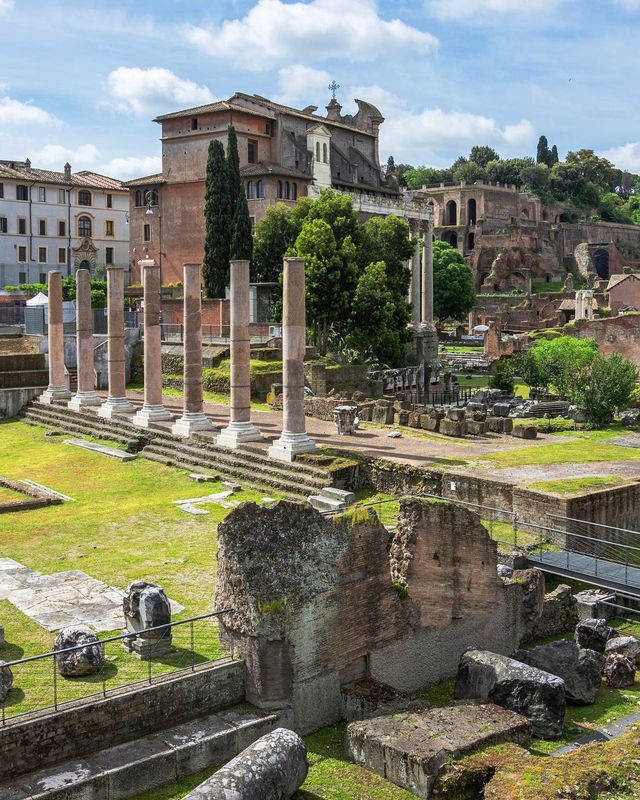 Romantic Moments in the Eternal City of Rome