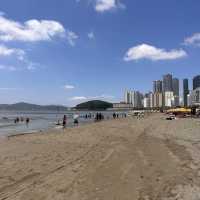 Busan’s best beach, Haeundae Beach 🏝️🌞🌊