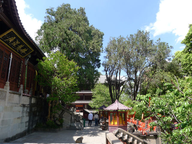 瀘山第一古剎——光福寺