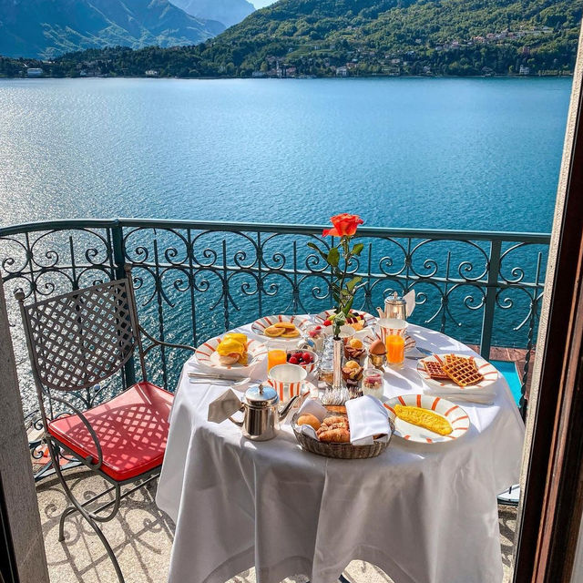 Discover the Enchanting Lake Como in Italy! Which Photo Do You Love Most, 1-2-3-4-5-6-7-8-9-10? 😍