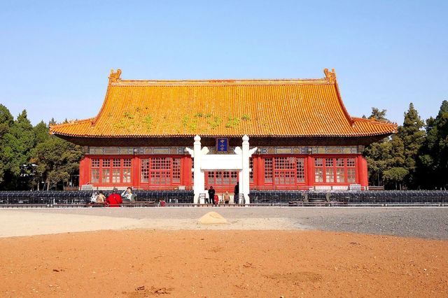 京城內第一個公共園林：中山公園