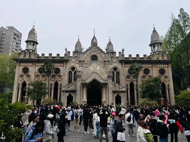 古德寺〜市街を抜けて、アンコールワットのような静寂な仏の韻を探す